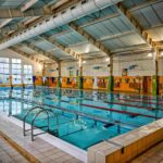 💙💦 Kryta Pływalnia Delfin zaprasza na Jubileuszowy 25. Walentynkowy Weekend! 💦💙 Świętuj miłość, relaks i dobrą energię w wyjątkowej, romantycznej atmosferze! 🌹✨ Zabierz swoją drugą połówkę, przyjaciół lub rodzinę i spędź niezapomniane chwile w wodnym klimacie pełnym atrakcji! ❤️ Co na Was czeka? 🏊‍♂️ relaksujące pływanie 💑 romantyczna atmosfera Walentynek 🎉 jubileuszowe niespodzianki 🌊 chwila odpoczynku od codzienności 📸 idealne miejsce na wspólne zdjęcia i wspomnienia Bo miłość najlepiej świętuje się razem… w wodzie! 💞 Nie przegap tego wyjątkowego weekendu – wpadaj do Delfina i zakochaj się w relaksie na nowo! 🐬💙